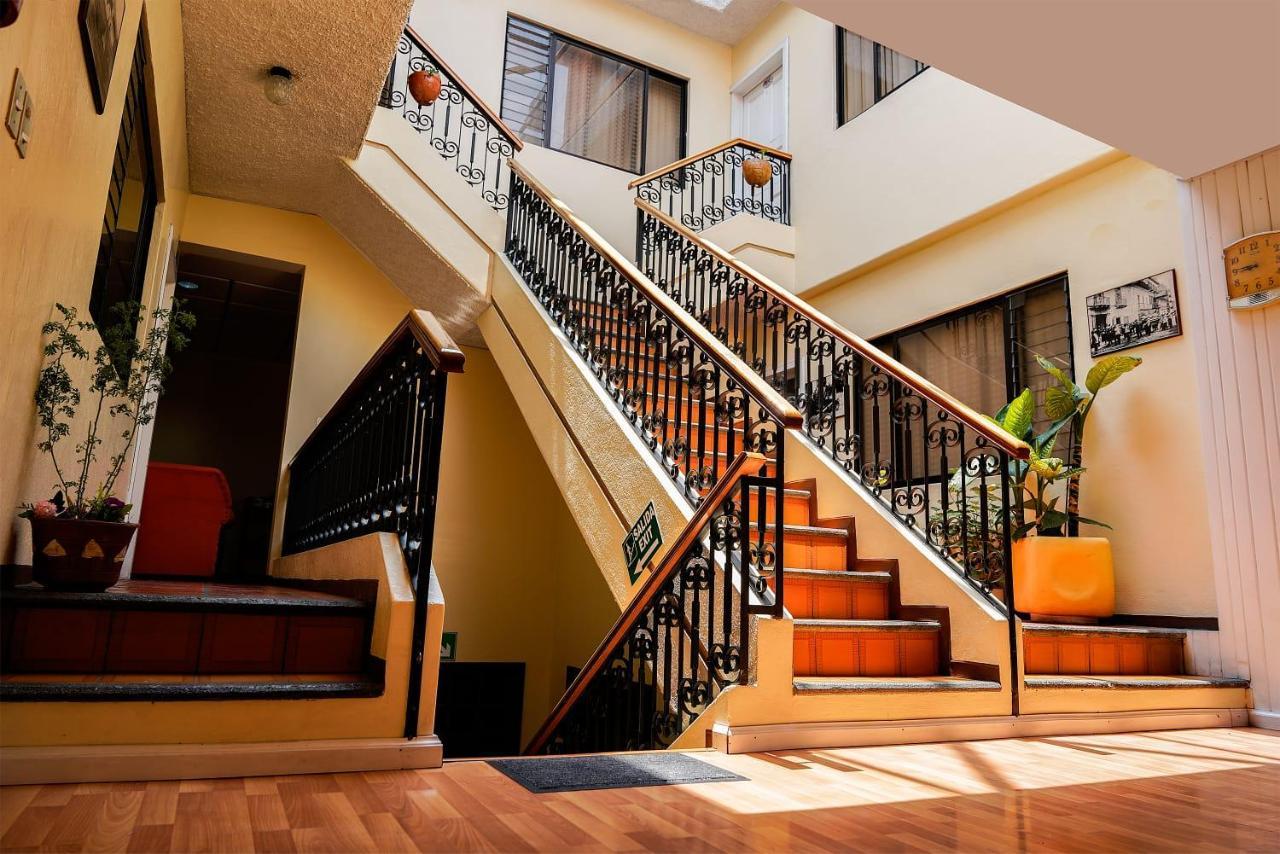 Hotel Mariscal Inn & Suite กูเอ็งกา ภายนอก รูปภาพ