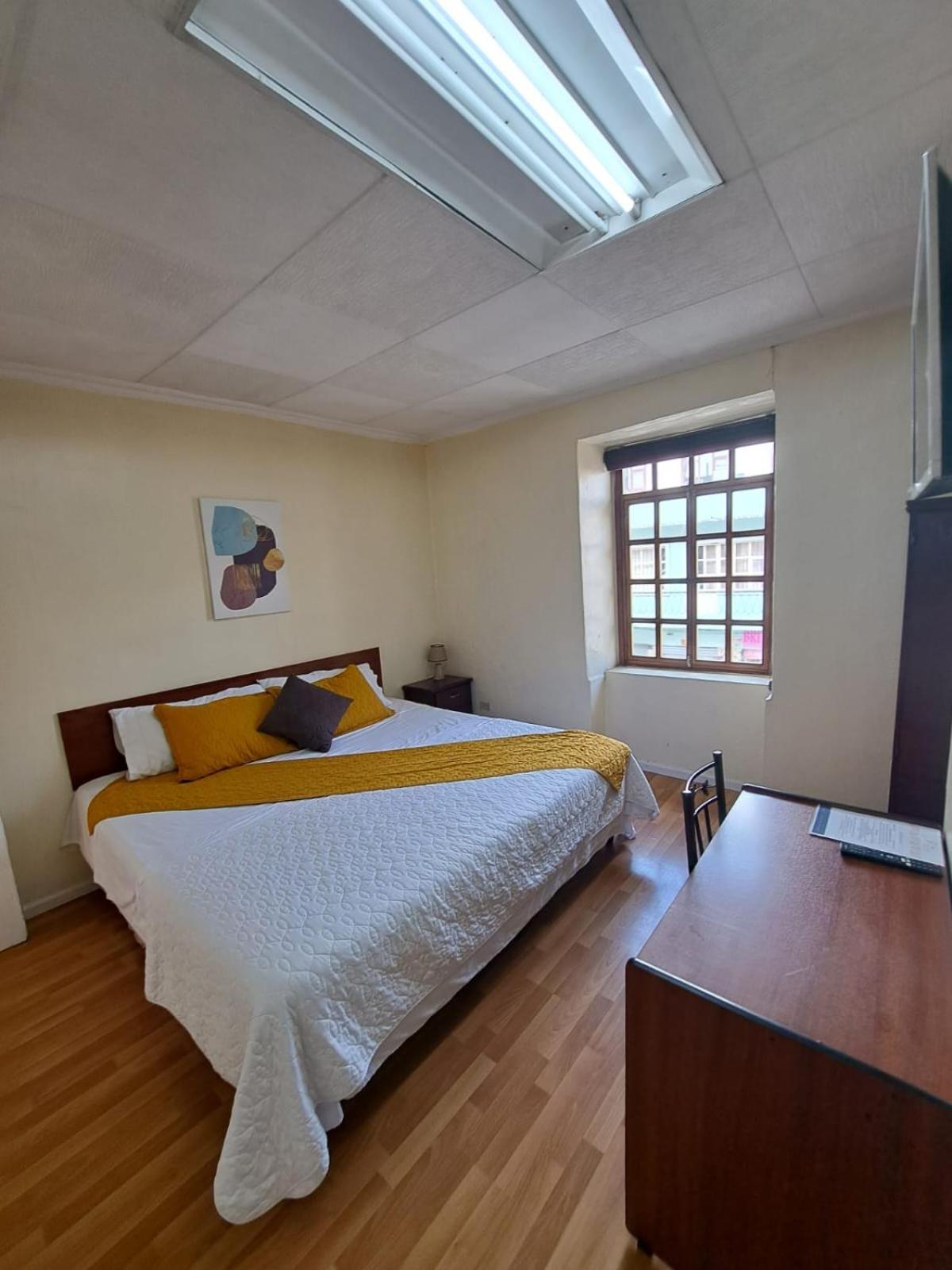 Hotel Mariscal Inn & Suite กูเอ็งกา ภายนอก รูปภาพ